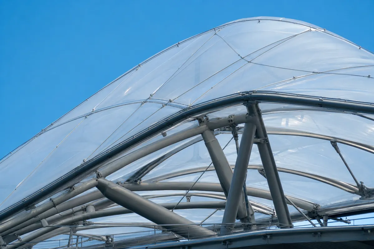 Diagram of an ETFE roofing system showing membrane, clamping profile and primary structure